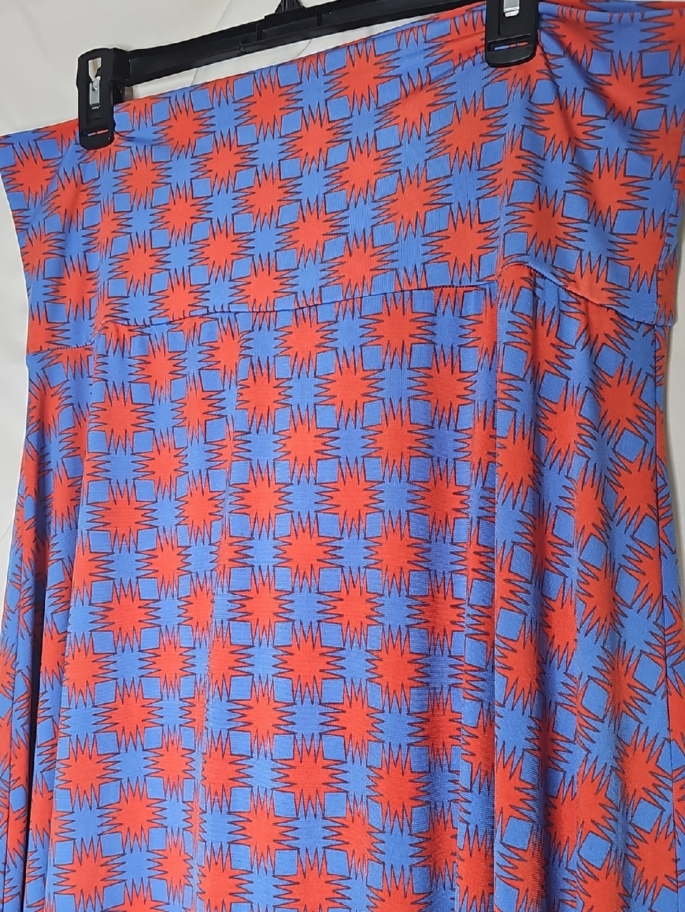 LuLaRoe Maxi Skirt in Coral and Periwinkle Geometric - Picture 2 of 3